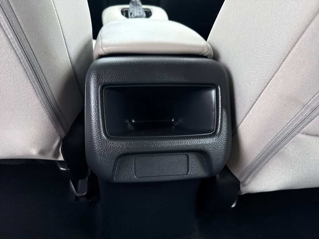 Certified 2025 Honda HR-V LX image 21