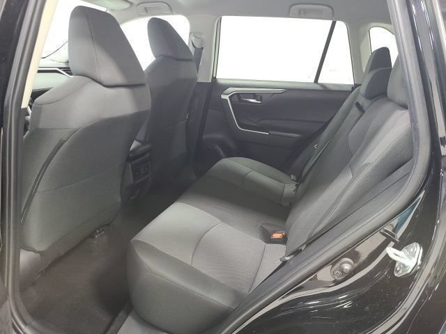 Used 2024 Toyota RAV4 XLE FWD image 14