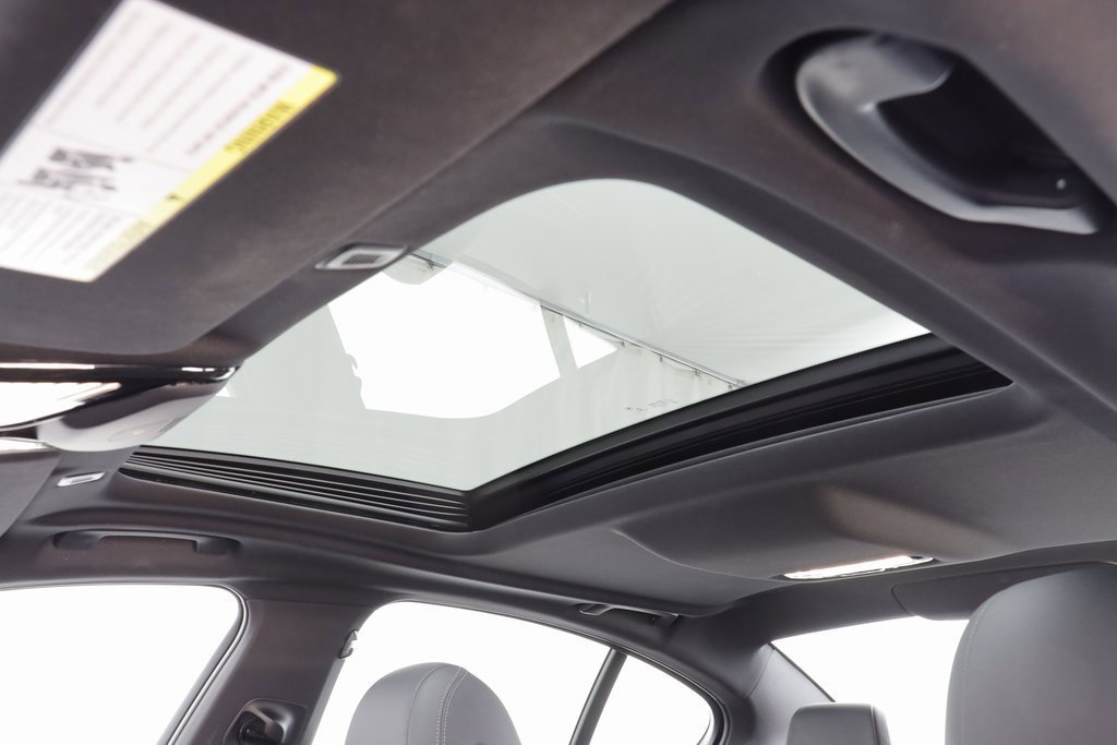 Certified 2023 BMW 530i xDrive w/ M Sport Package image 15