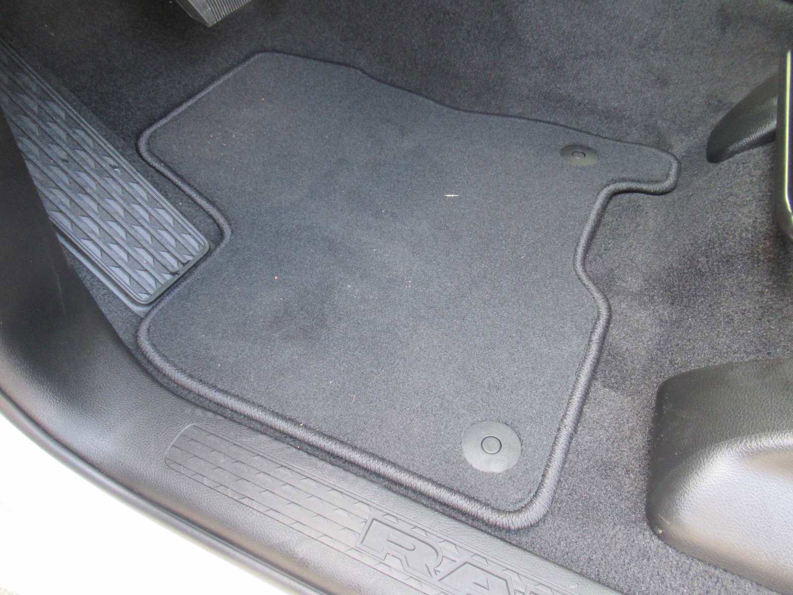 New 2026 RAM 1500 Express image 25