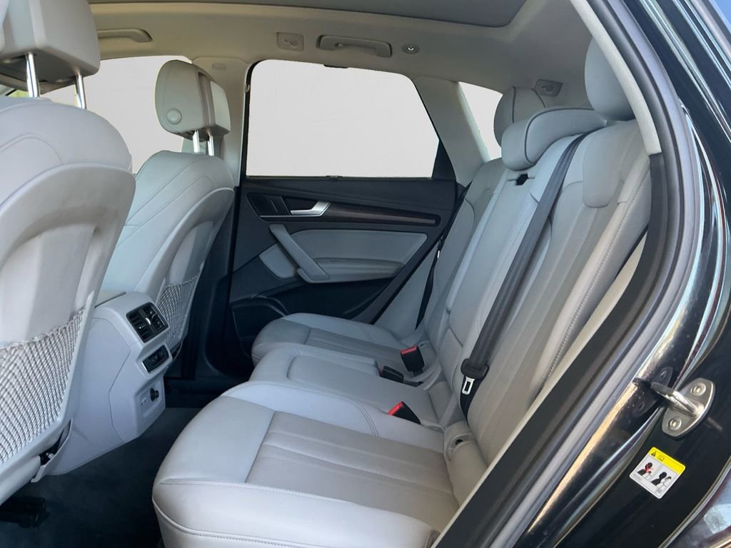Used 2022 Audi Q5 2.0T Premium Plus w/ Premium Plus Package image 13