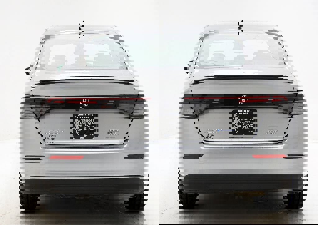 Used 2024 Honda Accord Sport image 8