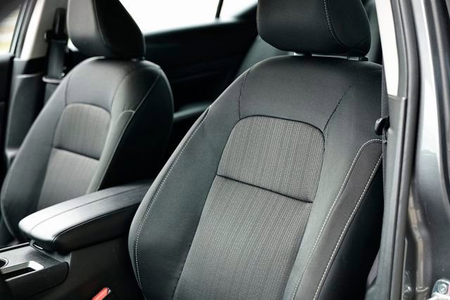 Used 2025 Nissan Altima 2.5 SV image 21