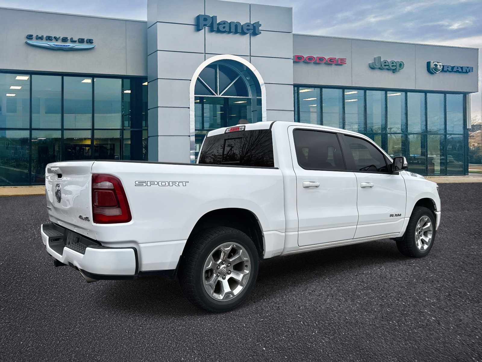 Used 2022 RAM 1500 Big Horn image 2