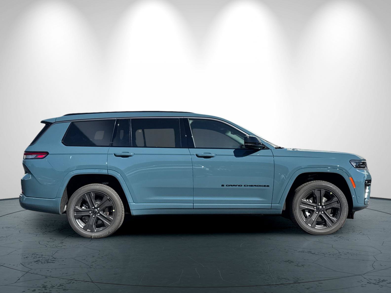 New 2027 Jeep Grand Cherokee L Limited AWD/4WD image 3