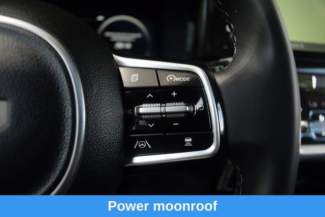 Used 2023 Kia Sorento SX AWD/4WD image 5