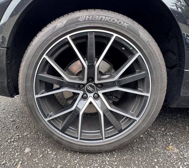 Used 2021 Audi SQ8 Prestige AWD/4WD image 11