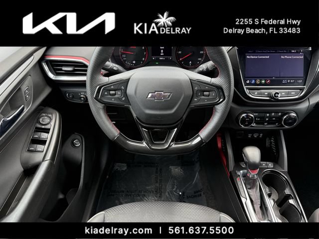 Used 2023 Chevrolet TrailBlazer RS w/ Sun and Liftgate Package FWD image 13