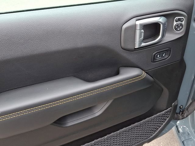 Used 2025 Jeep Wrangler Unlimited Sahara w/ Safety Group image 12