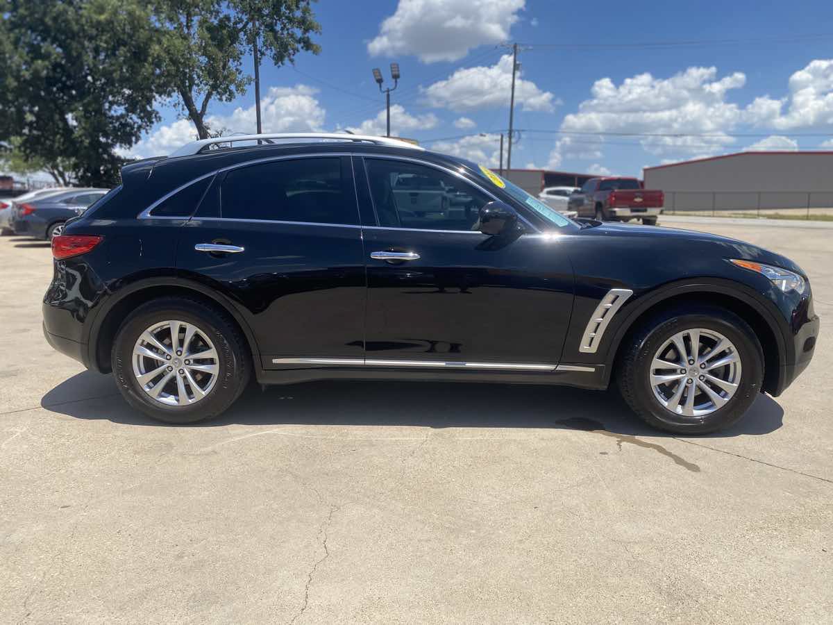 Used 2011 INFINITI FX35 2WD w/ Premium Pkg image 5
