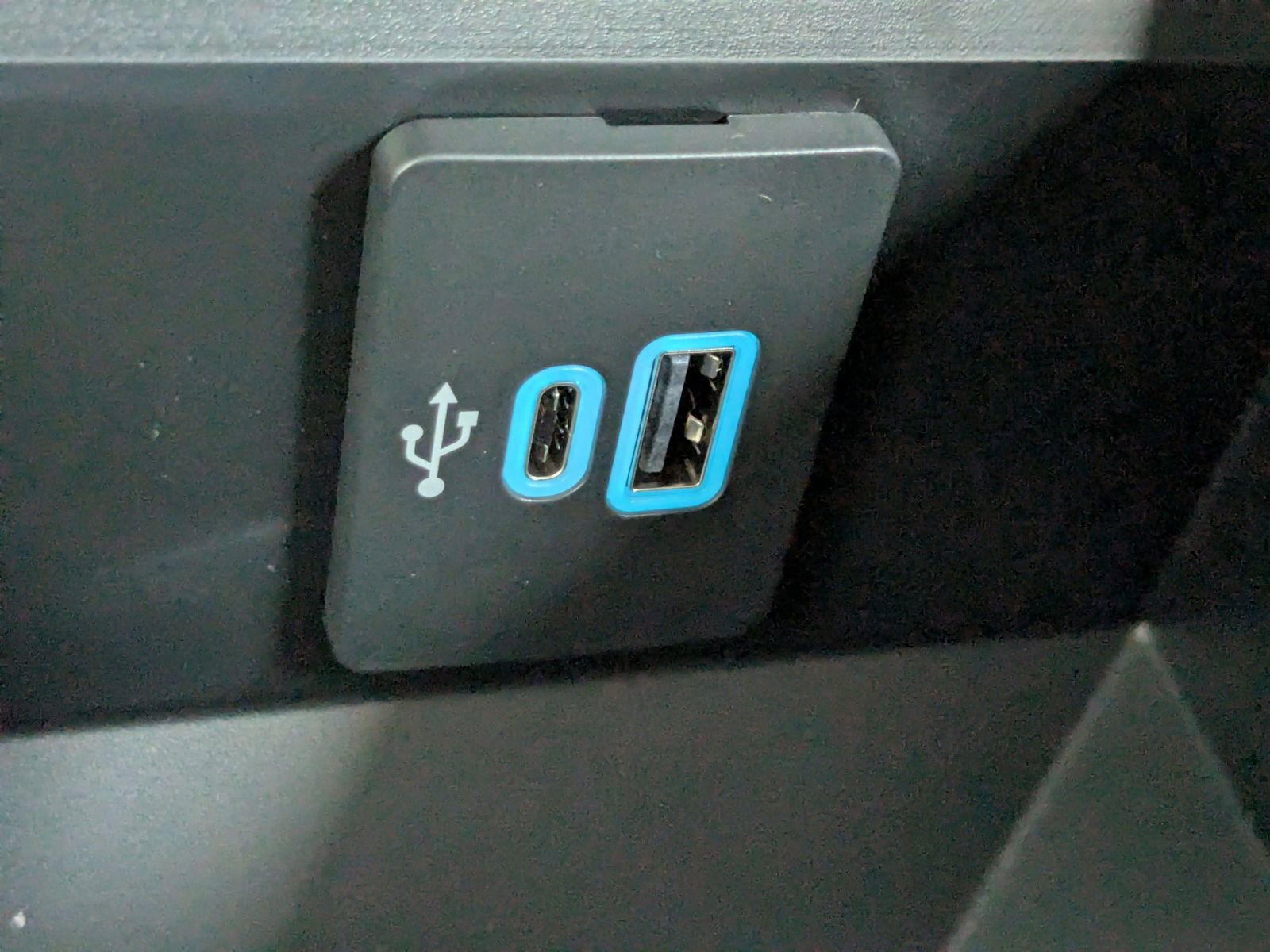 New 2025 Ford F350 King Ranch w/ Chrome Package image 23