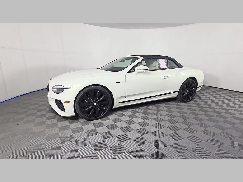 Used 2025 Bentley Continental GTC AWD/4WD image 47