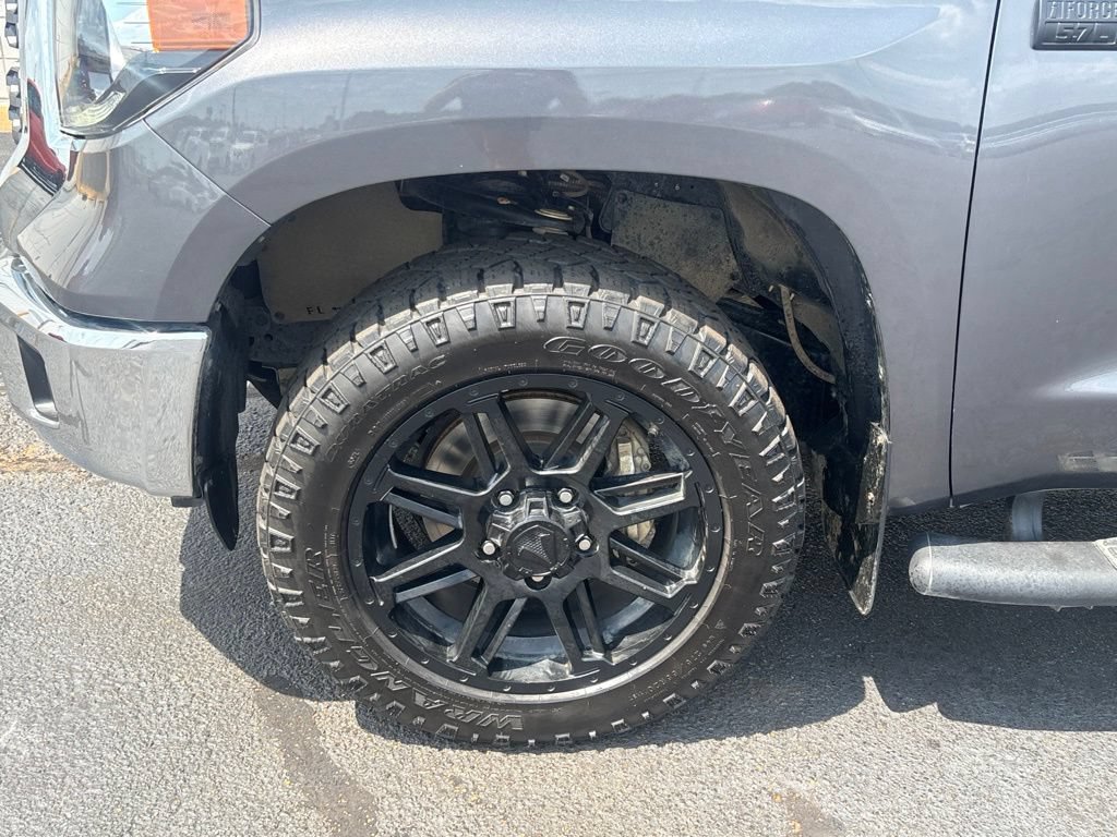 Used 2019 Toyota Tundra SR5 AWD/4WD image 25