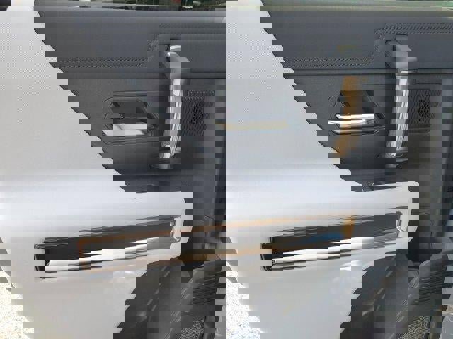 New 2025 GMC Hummer EV 2X image 12