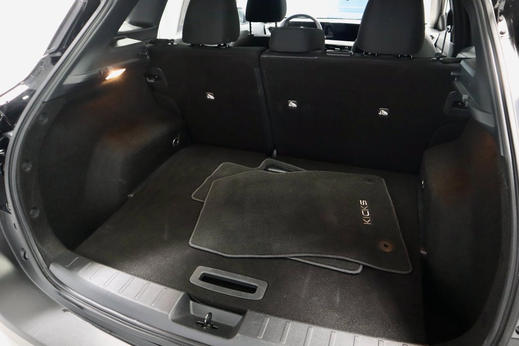 Certified 2025 Nissan Kicks SV image 12