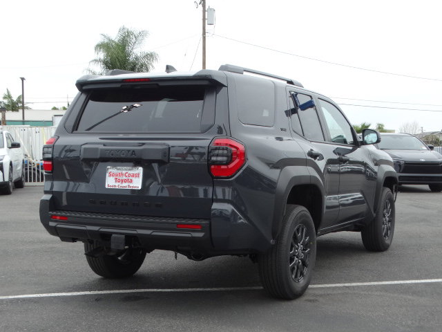 New 2026 Toyota 4Runner SR5 AWD/4WD image 5