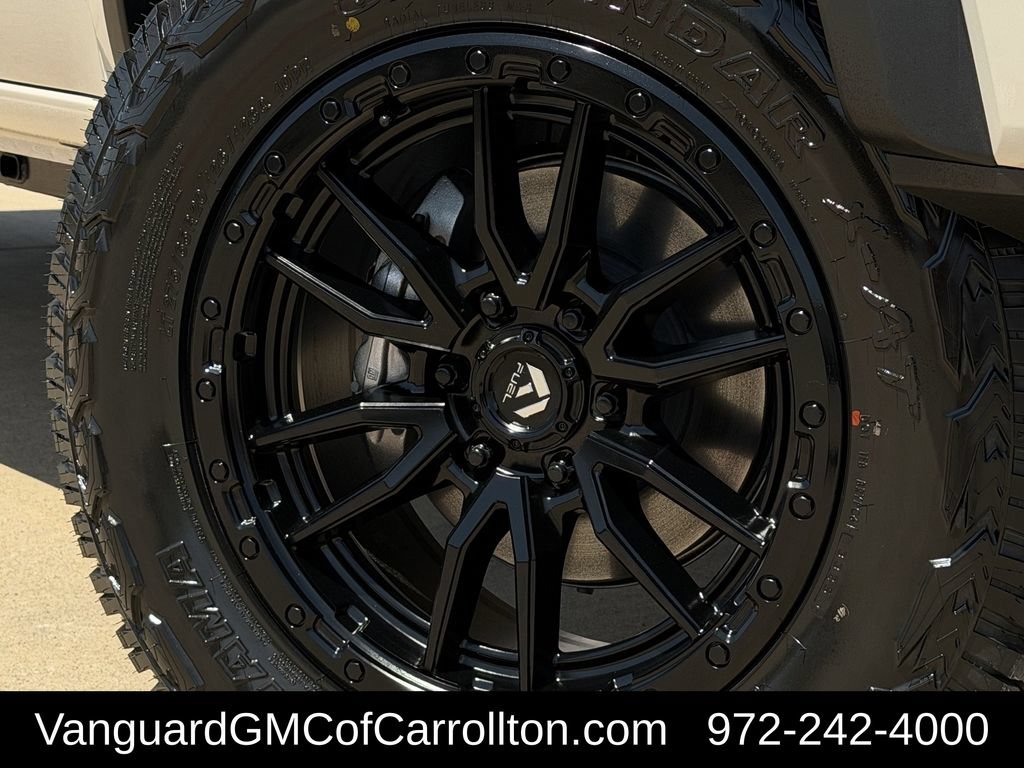 New 2026 GMC Canyon AT4 w/ Technology Plus Package AWD/4WD image 9