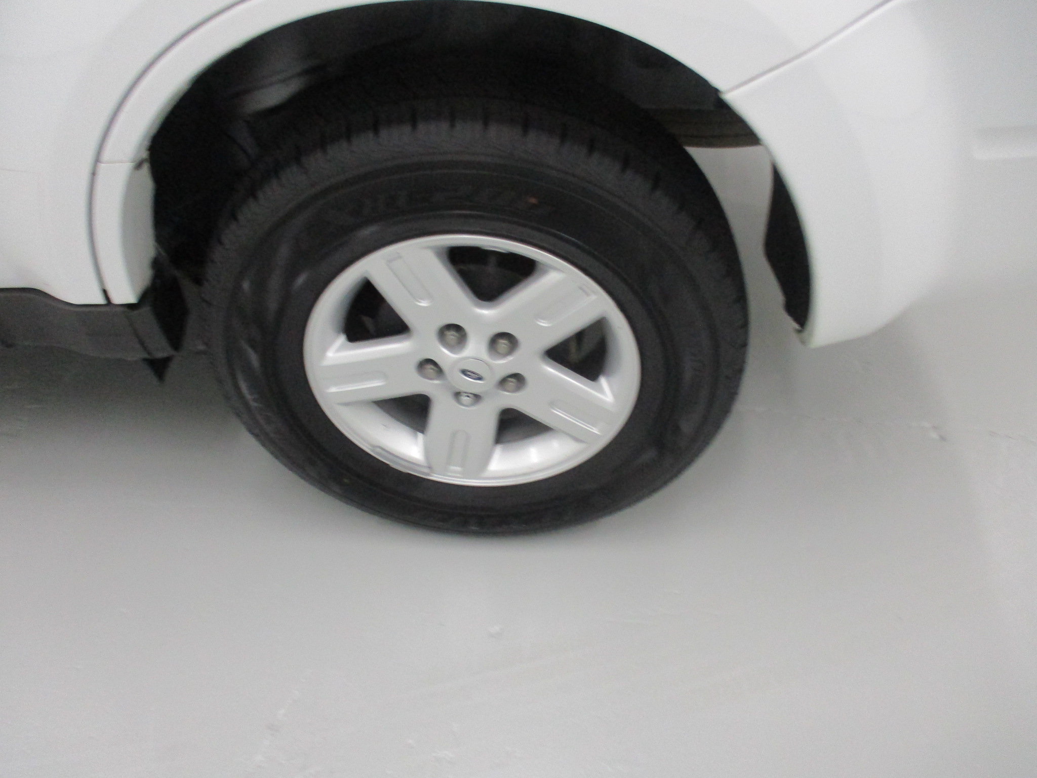 Used 2010 Ford Escape 4WD Hybrid image 18