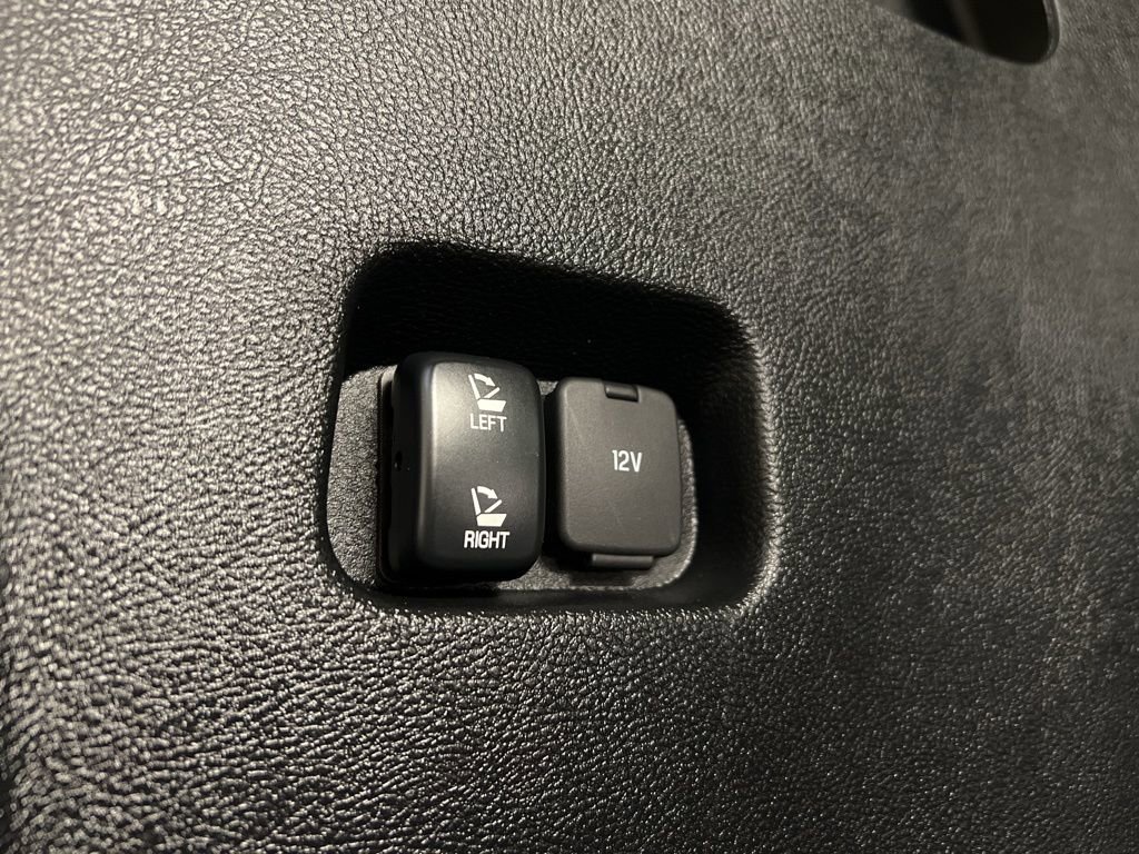 Certified 2024 Ford Edge Titanium AWD/4WD image 33