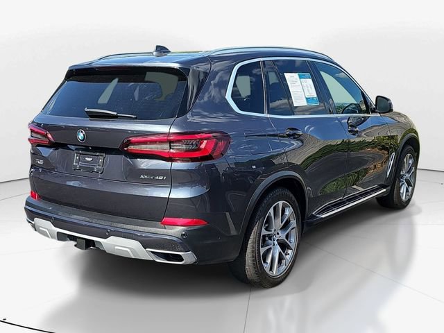 Used 2021 BMW X5 xDrive40i w/ Parking Assistance Package image 3