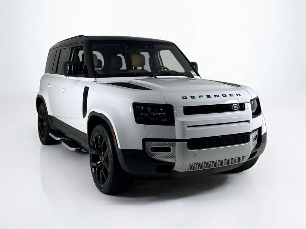 Used 2023 Land Rover Defender 110 SE AWD/4WD image 7
