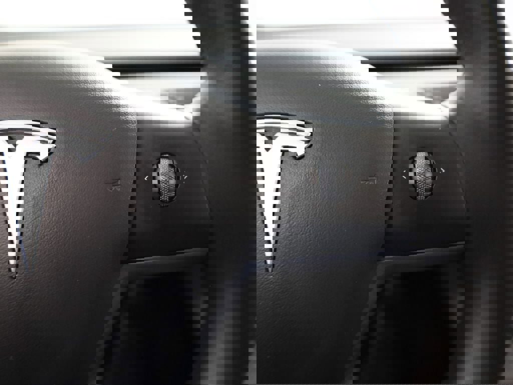 Used 2021 Tesla Model 3 Long Range image 26