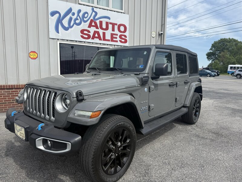 Used 2023 Jeep Wrangler Unlimited Sahara AWD/4WD image 2