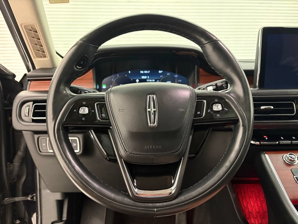 Used 2023 Lincoln Aviator Reserve RWD image 6