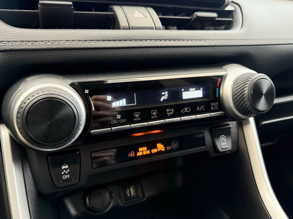 Used 2024 Toyota RAV4 LE image 20