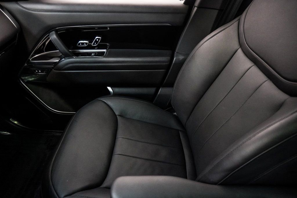 Used 2023 Land Rover Range Rover SE image 49