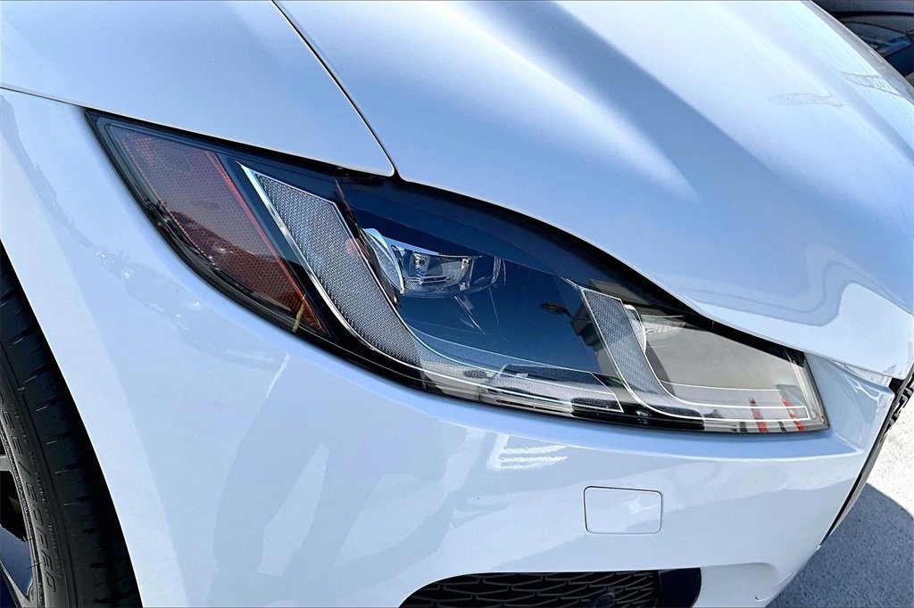 Used 2024 Jaguar F-PACE R-Dynamic S image 30