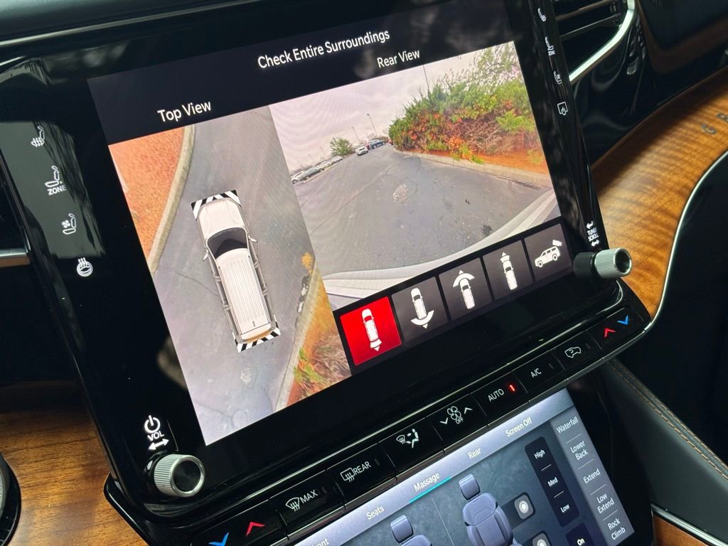 Used 2022 Jeep Grand Wagoneer Series III w/ Rear Seat Video Group 1 image 46