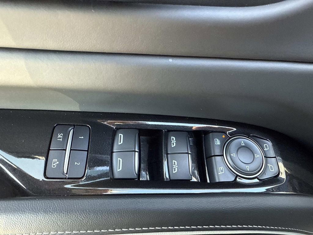 Certified 2024 Cadillac Escalade ESV Sport Platinum w/ LPO, ONYX Package image 20