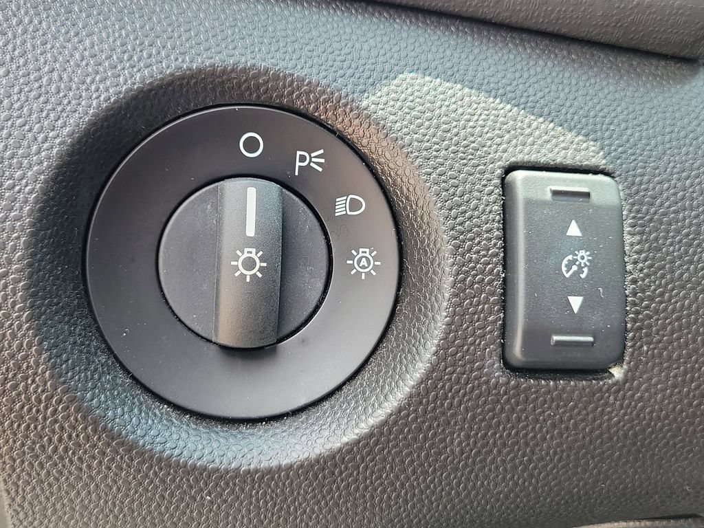 Used 2019 Ford Fiesta SE FWD image 19