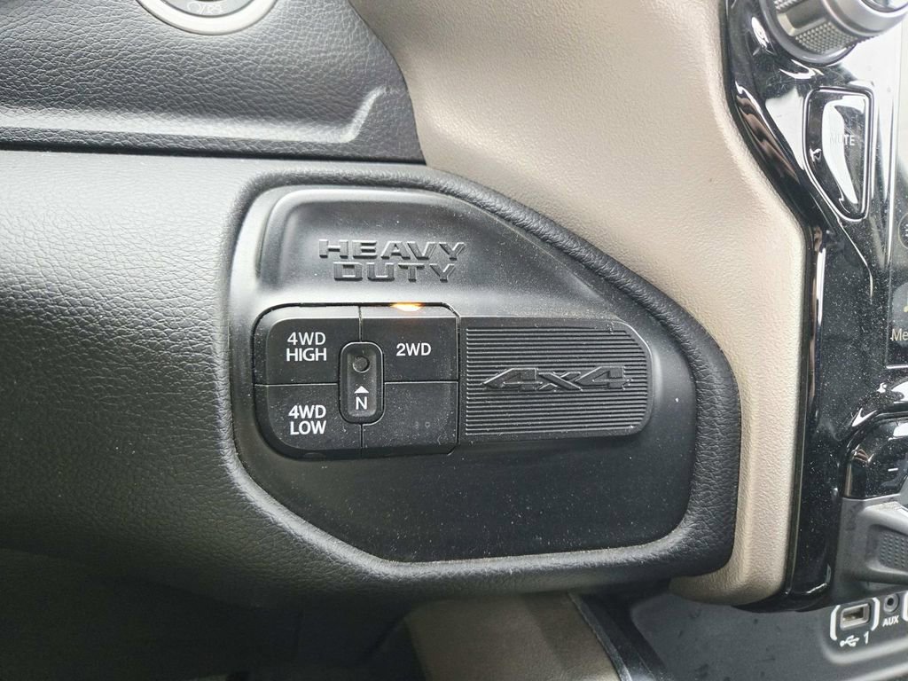 Used 2023 RAM 3500 Laramie image 31