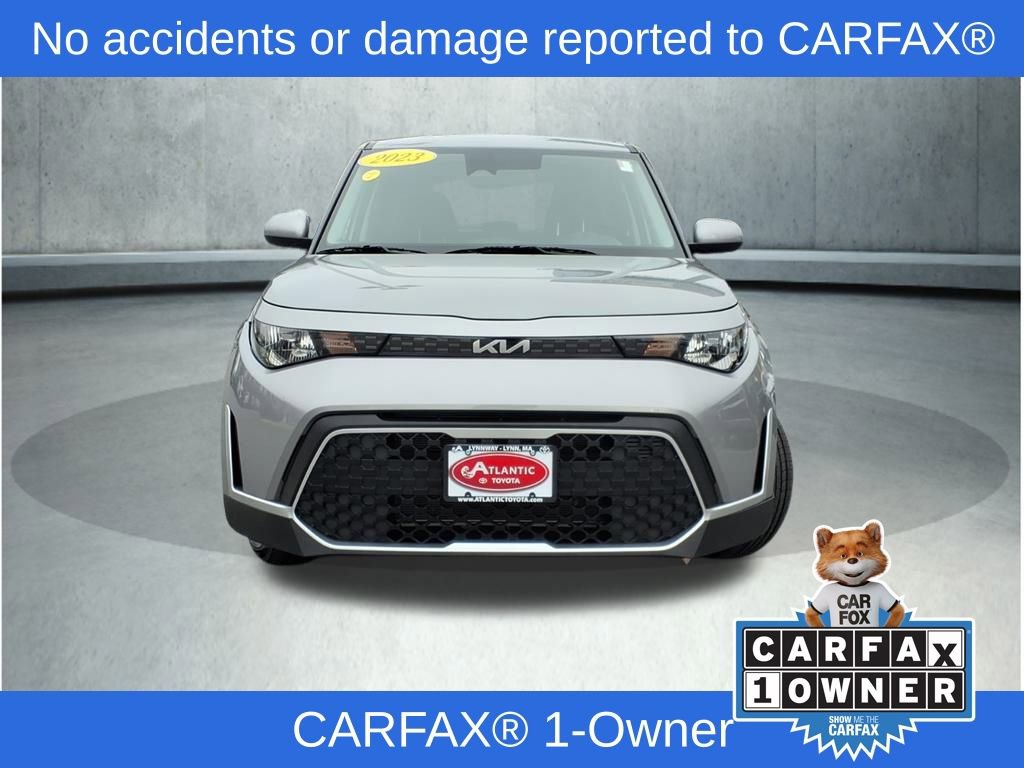 Used 2023 Kia Soul LX w/ LX Technology Package image 2