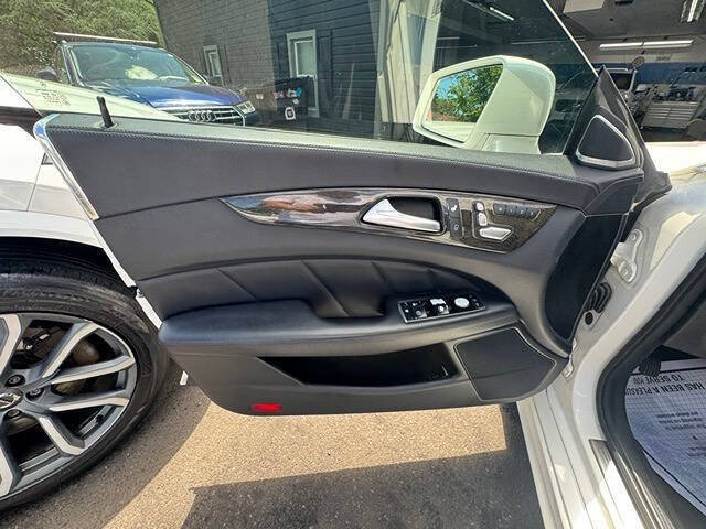 Used 2015 Mercedes-Benz CLS 400 image 18