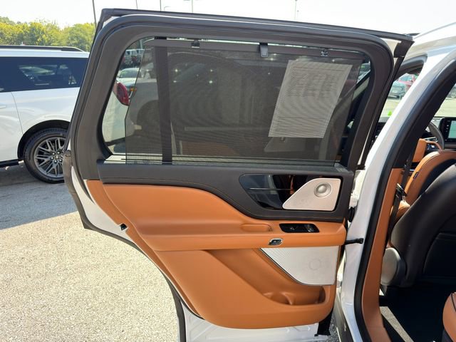 Used 2025 Lincoln Aviator Black Label image 21