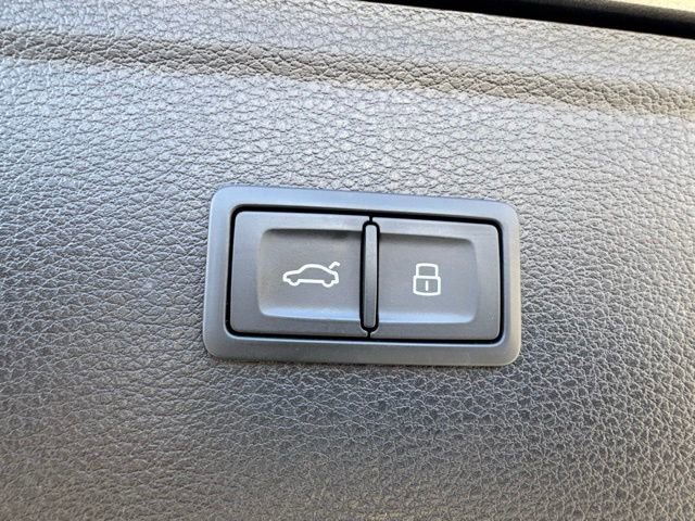 Certified 2023 Audi Q5 2.0T Premium w/ Convenience Package image 25