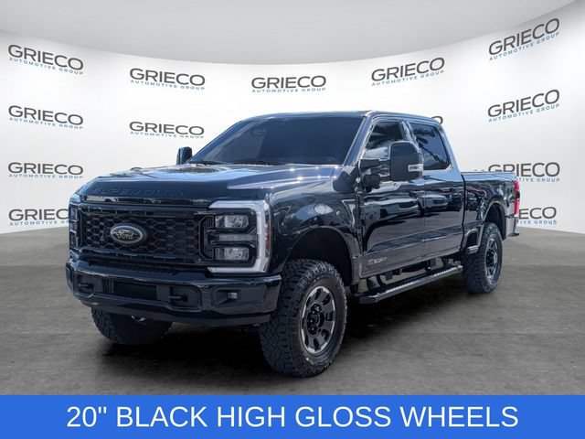 Used 2025 Ford F250 Lariat w/ Black Appearance Package AWD/4WD image 3