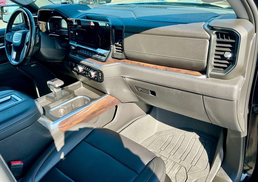 Used 2022 GMC Sierra 1500 SLT image 25