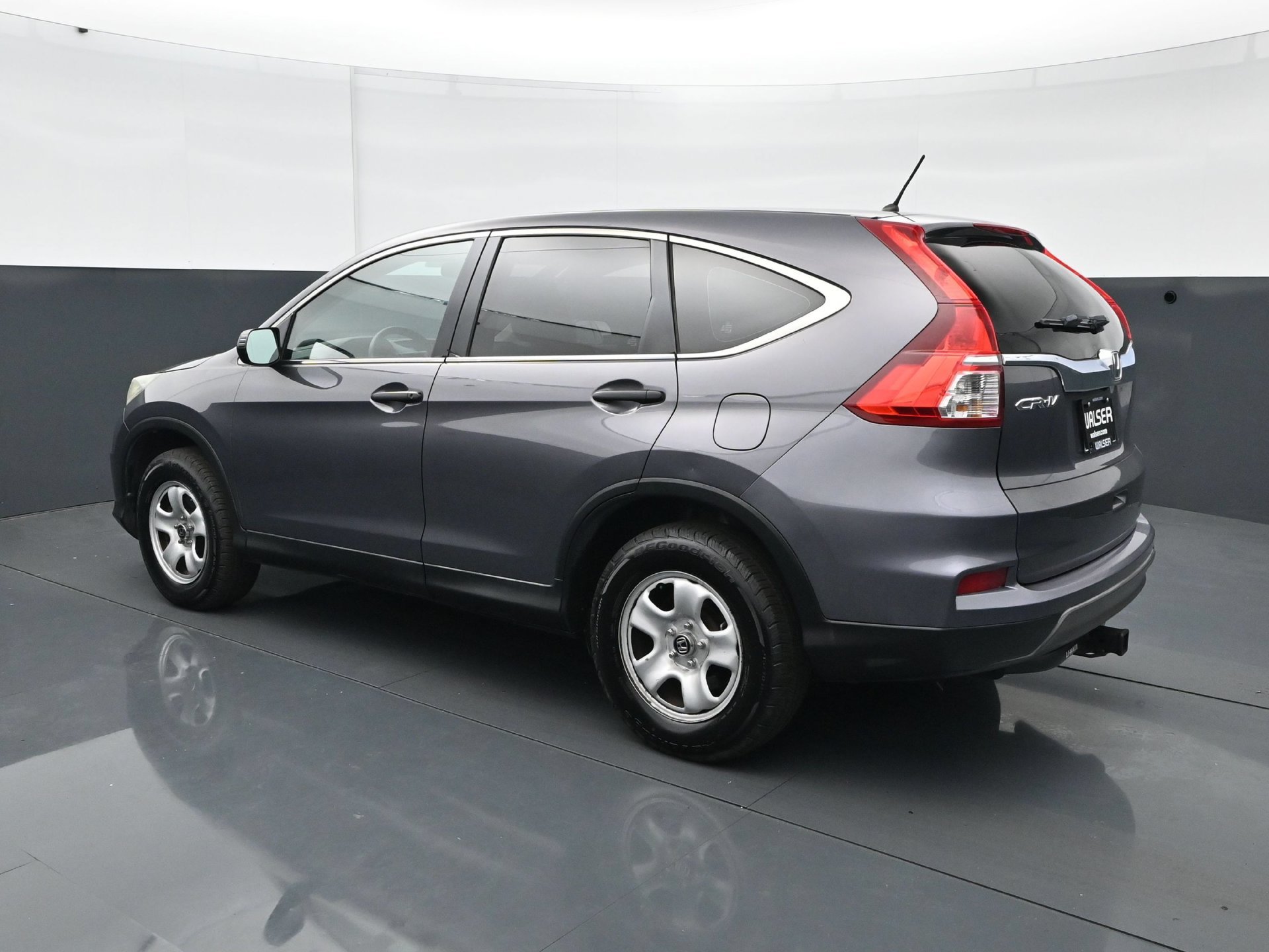 Used 2016 Honda CR-V LX image 4