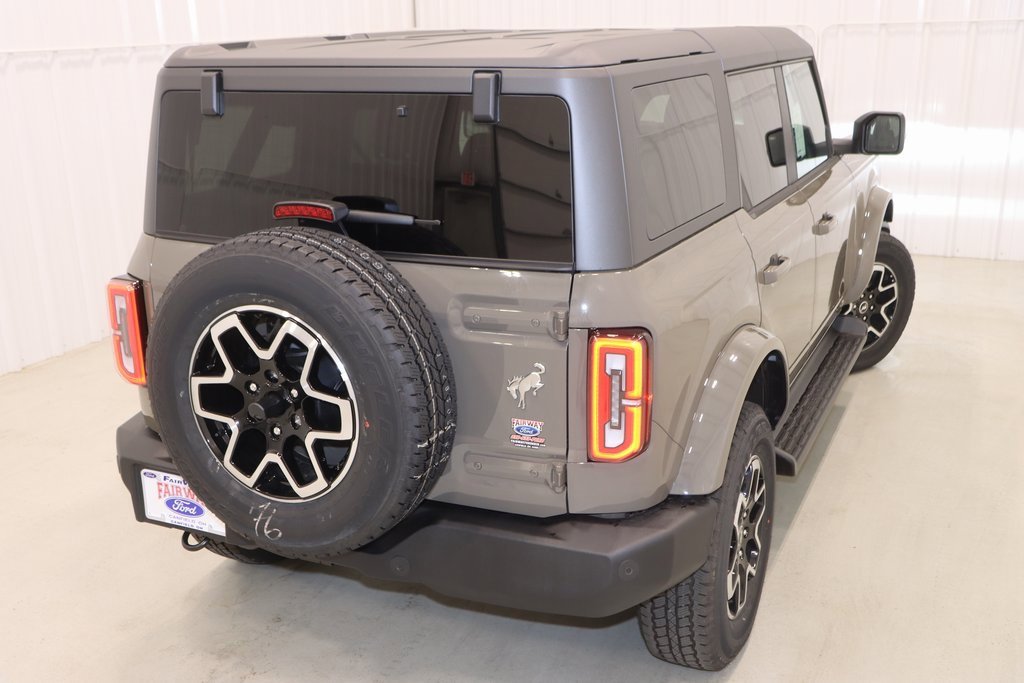 New 2025 Ford Bronco Outer Banks image 35