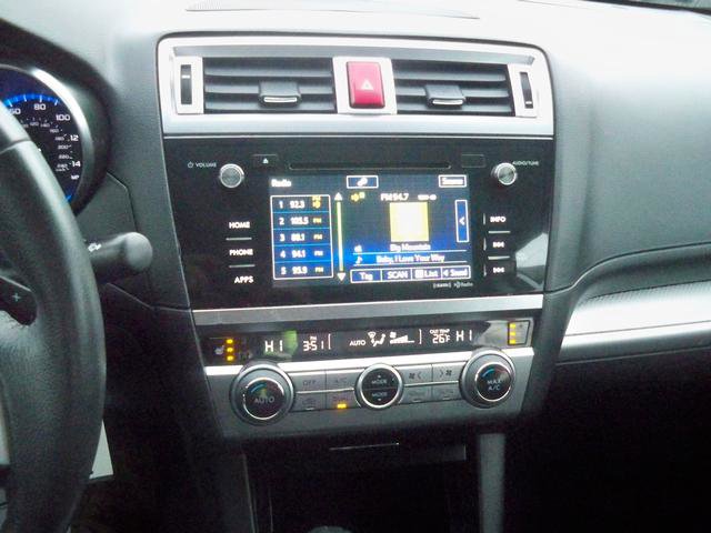 Used 2017 Subaru Legacy 2.5i Premium image 12