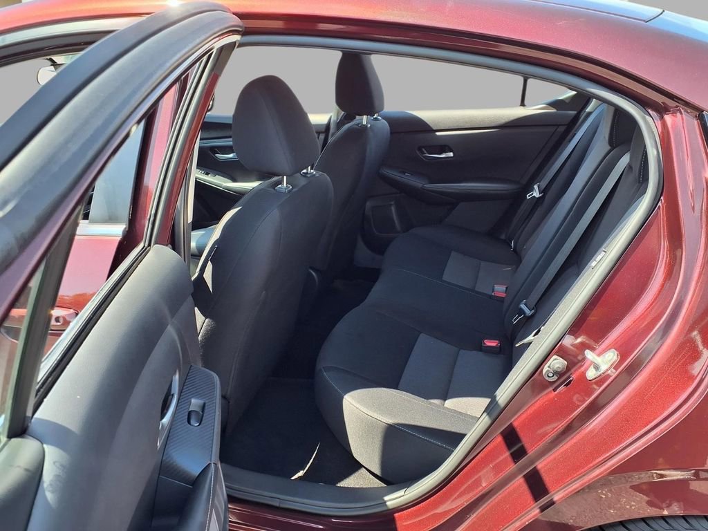 Certified 2023 Nissan Sentra SV FWD image 22