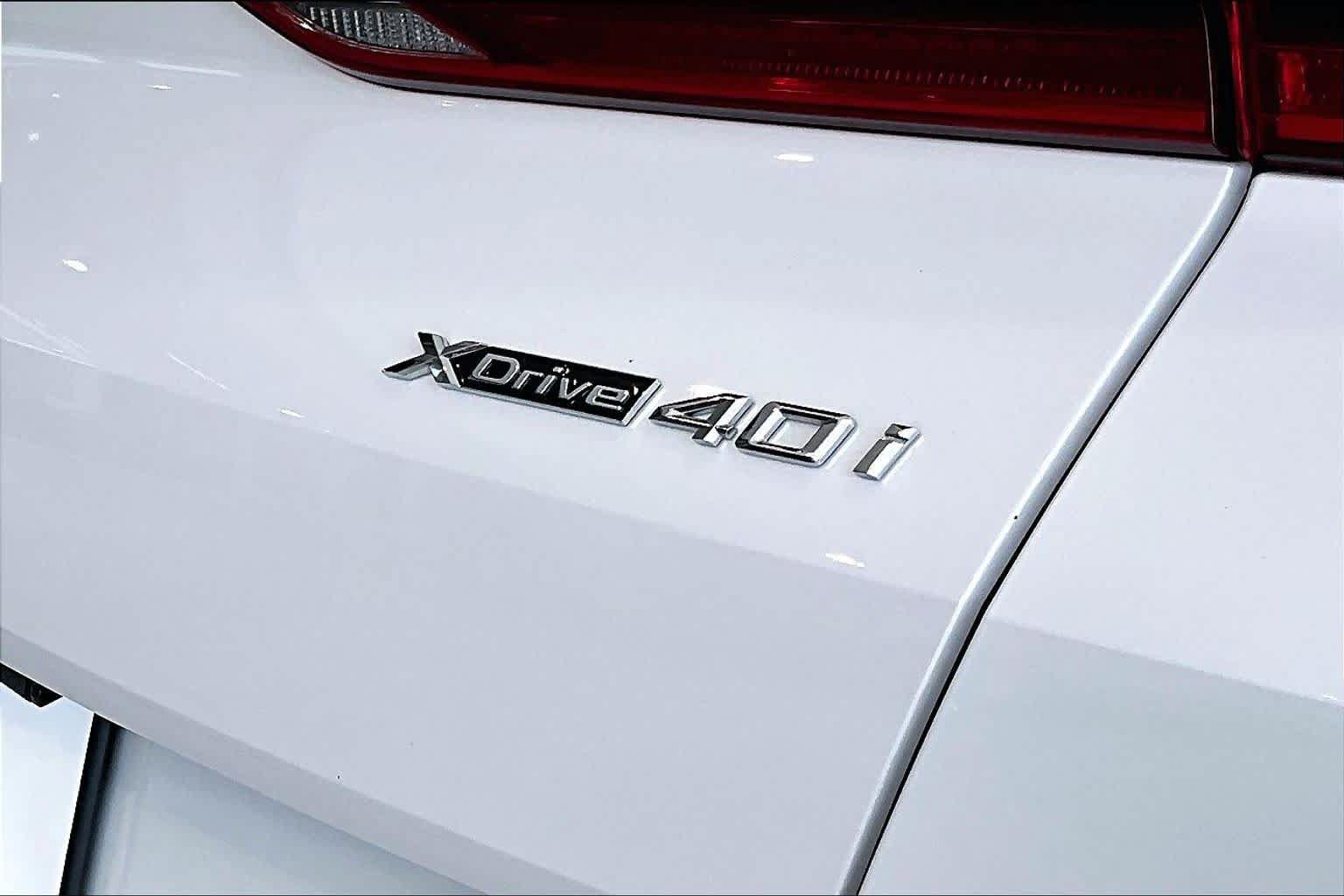 Used 2026 BMW X6 xDrive40i AWD/4WD image 9