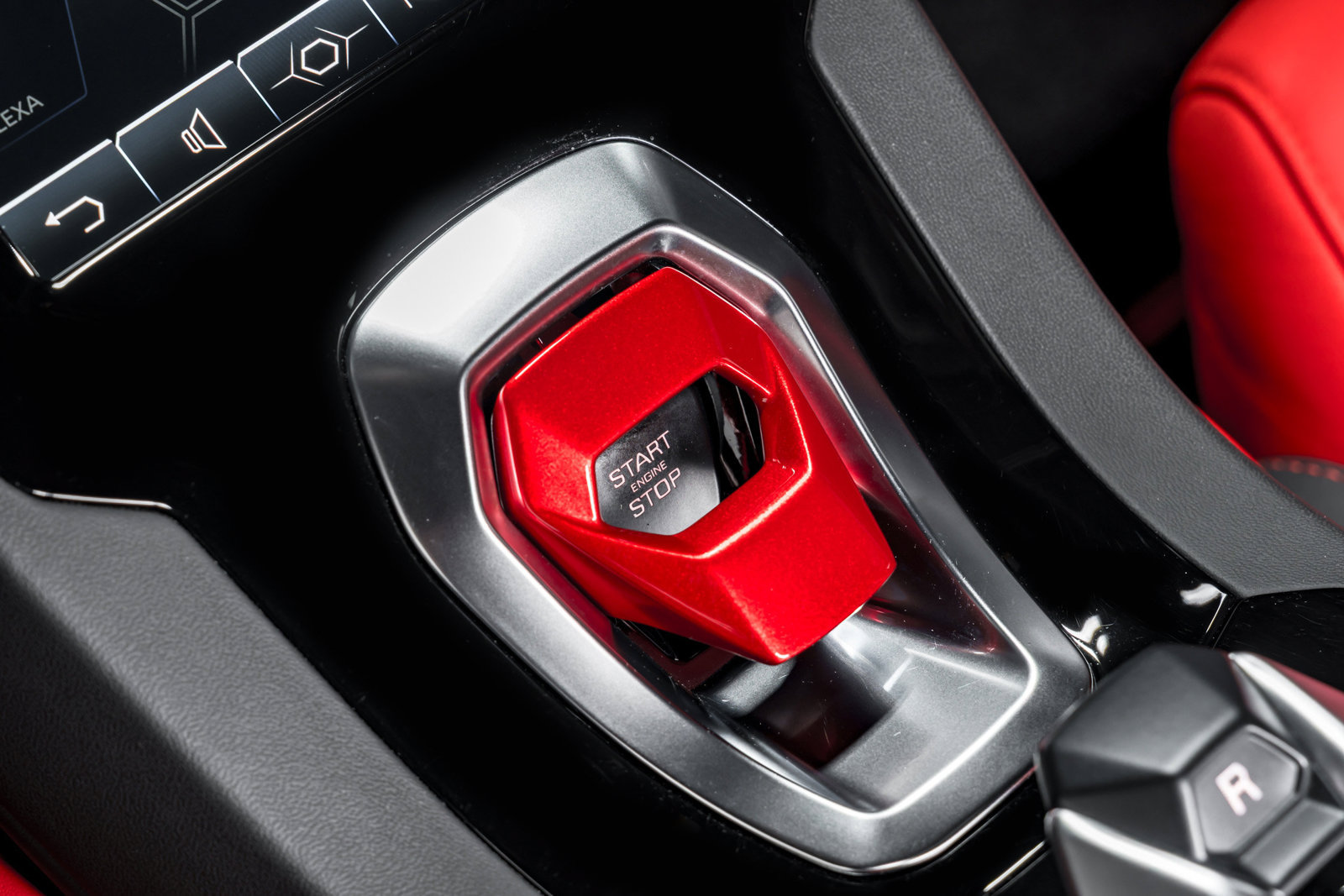 Used 2021 Lamborghini Huracan EVO RWD image 29