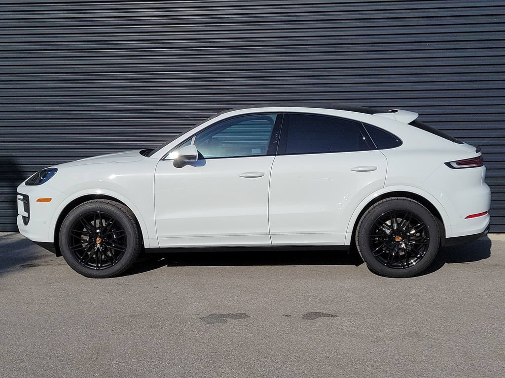 New 2026 Porsche Cayenne Coupe AWD/4WD image 2