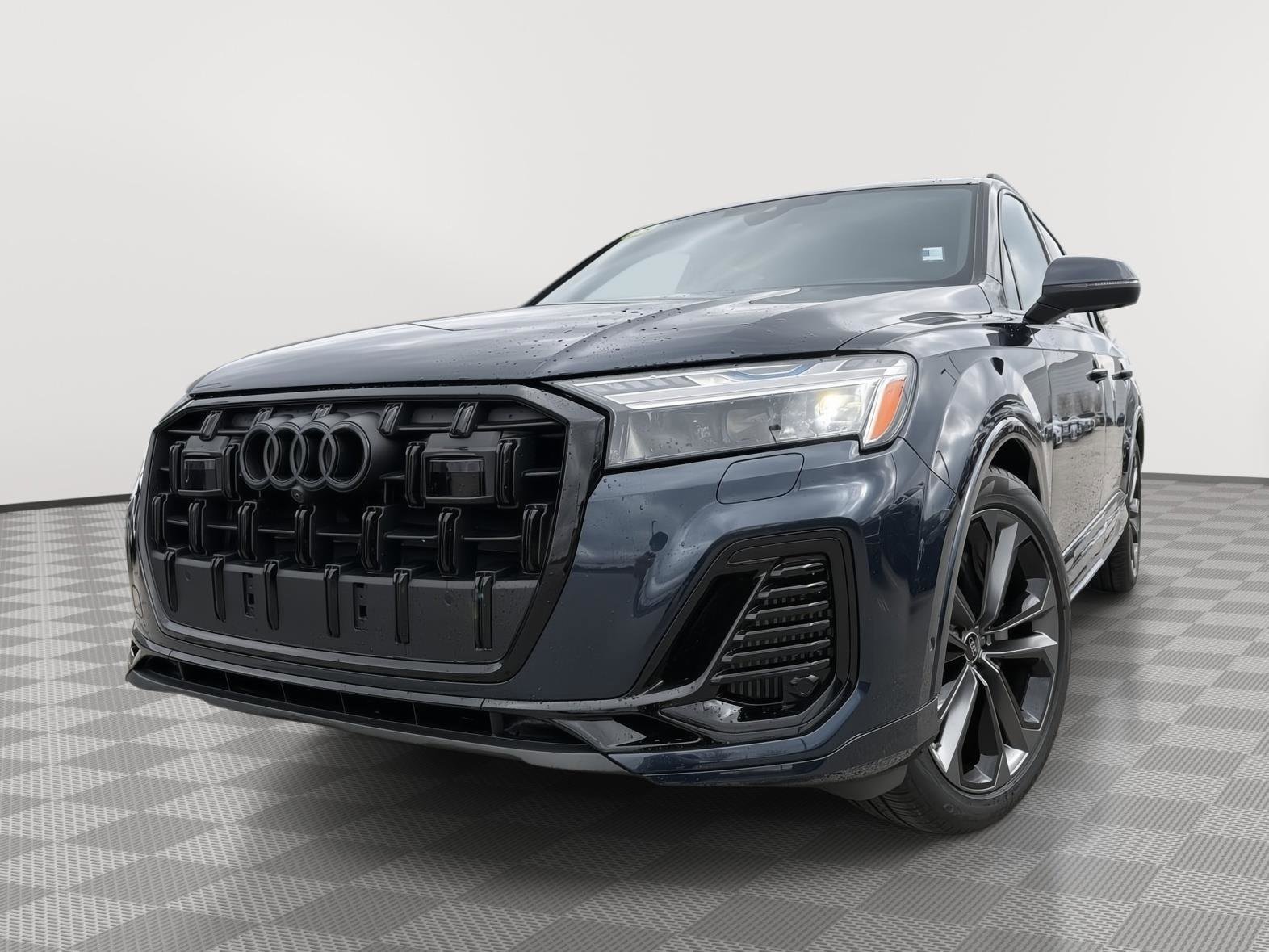Used 2025 Audi Q7 3.0T Prestige w/ Prestige Package AWD/4WD image 1