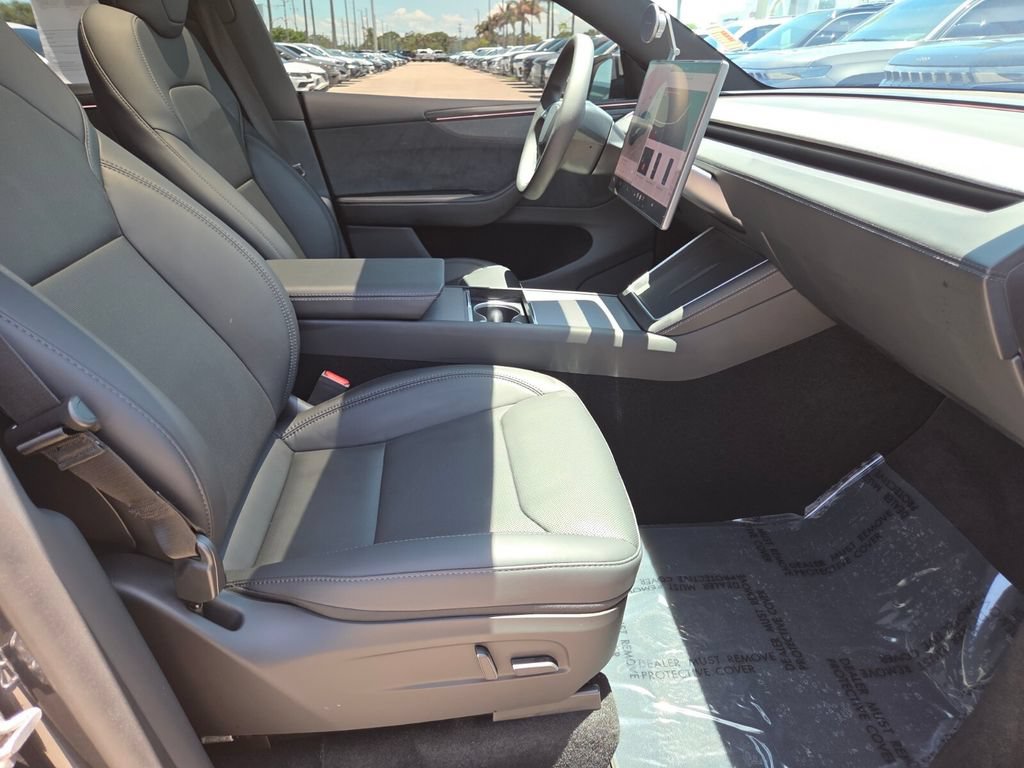 Used 2026 Tesla Model Y Long Range AWD/4WD image 14